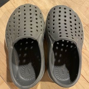 Toddler Native Shoes Size 6